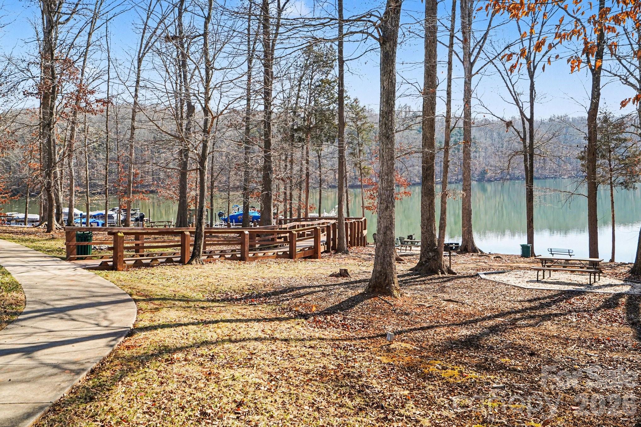 The Vineyards on Lake Wylie - Residential