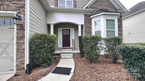 Photo of 5021 El Molino Drive, Charlotte, NC 28214 (MLS # 4325201)