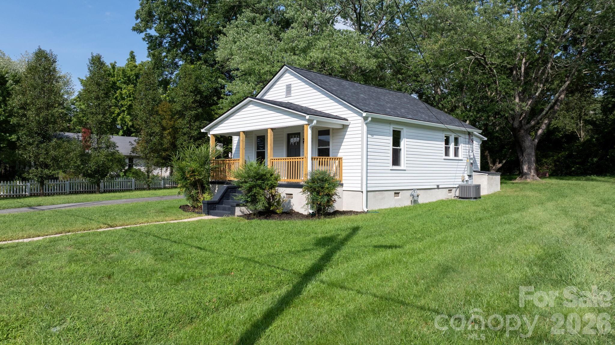 1320 14th Street Drive NE