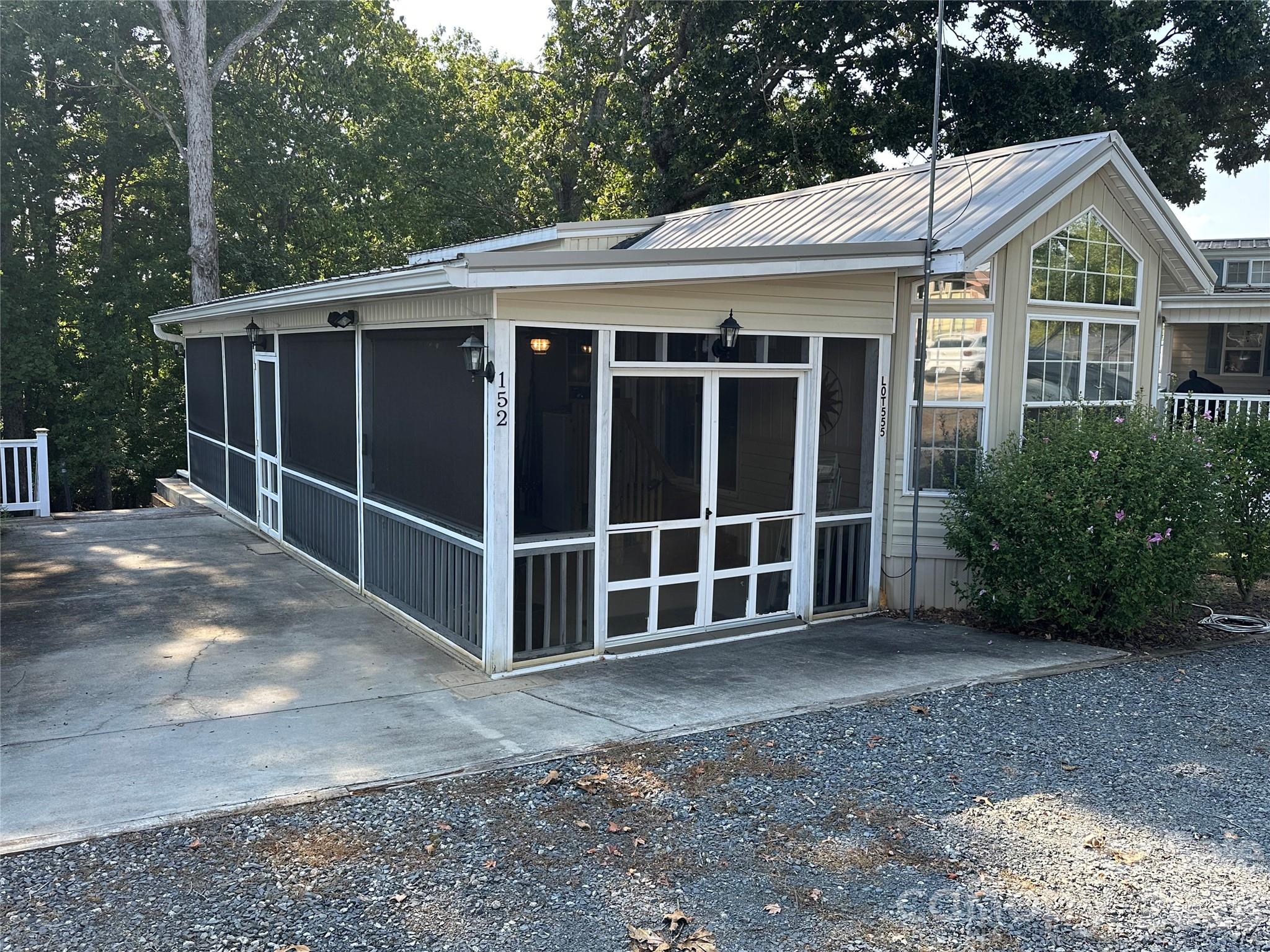 152 Cardinal Drive