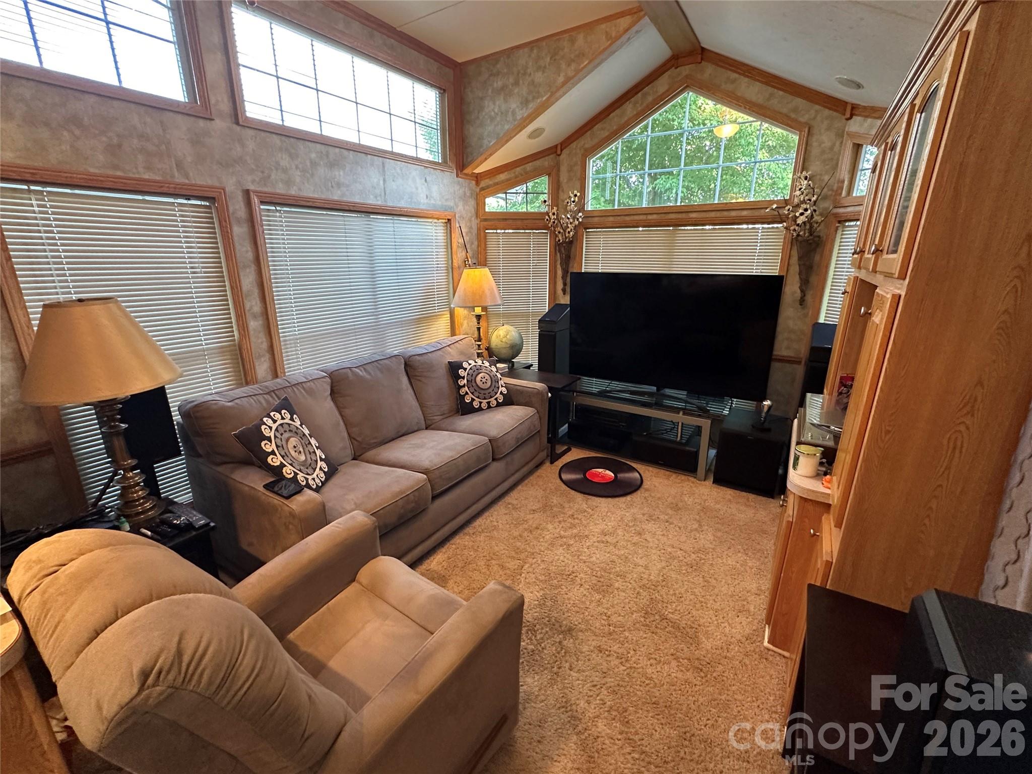 152 Cardinal Drive