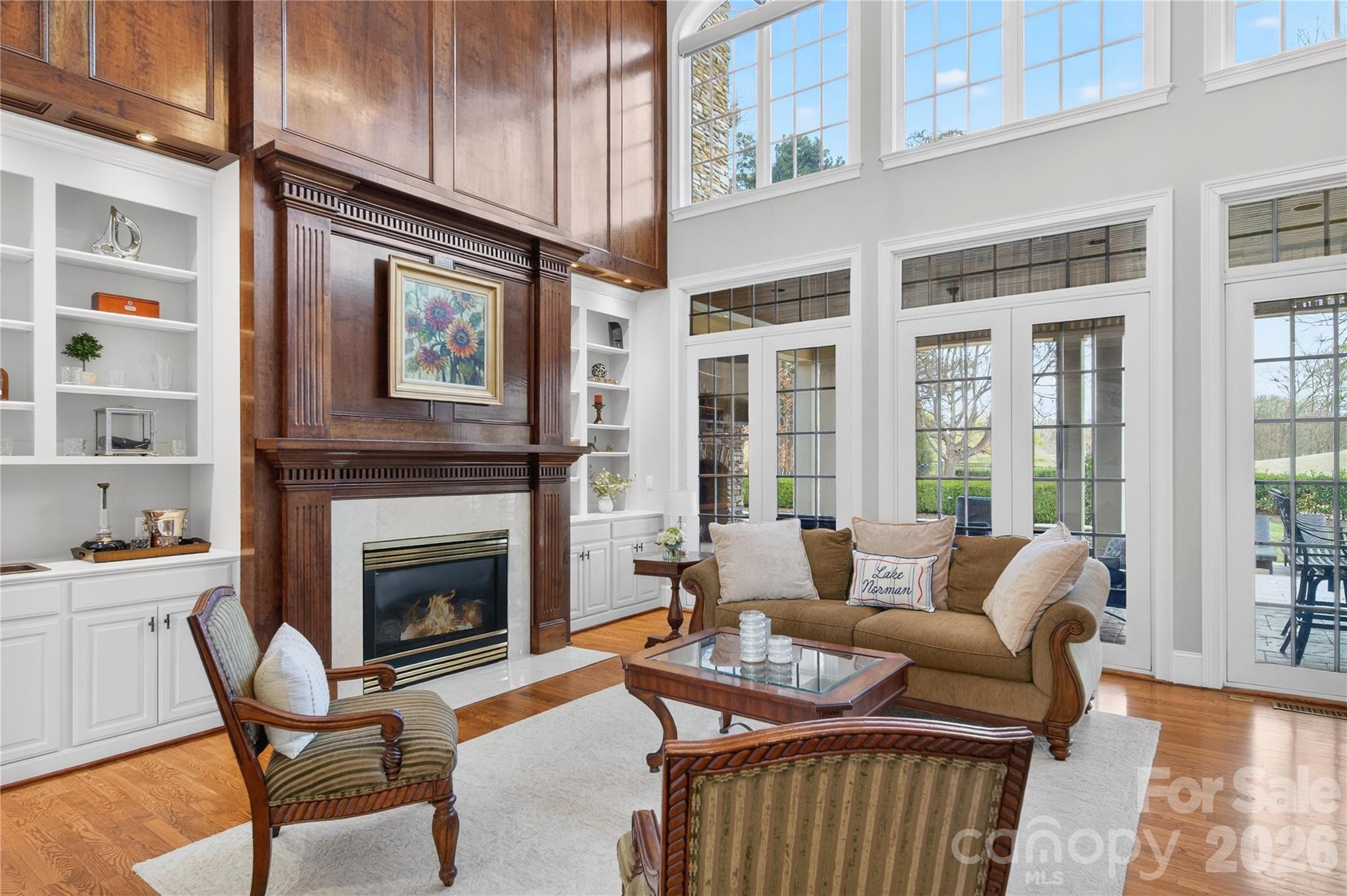 The Peninsula - Residential