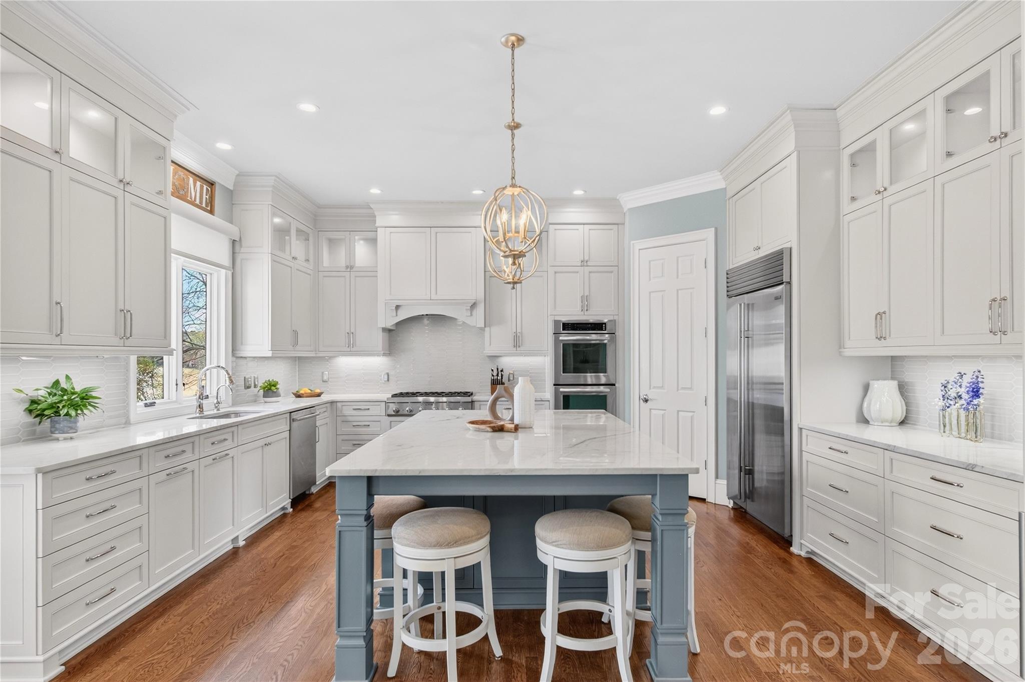 The Peninsula - Residential