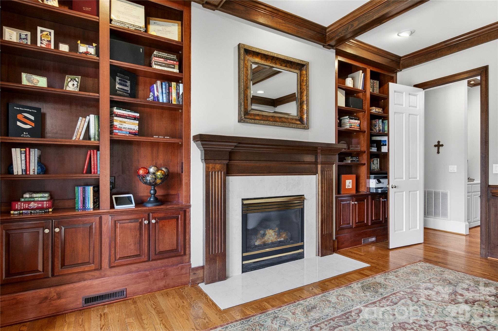 The Peninsula - Residential