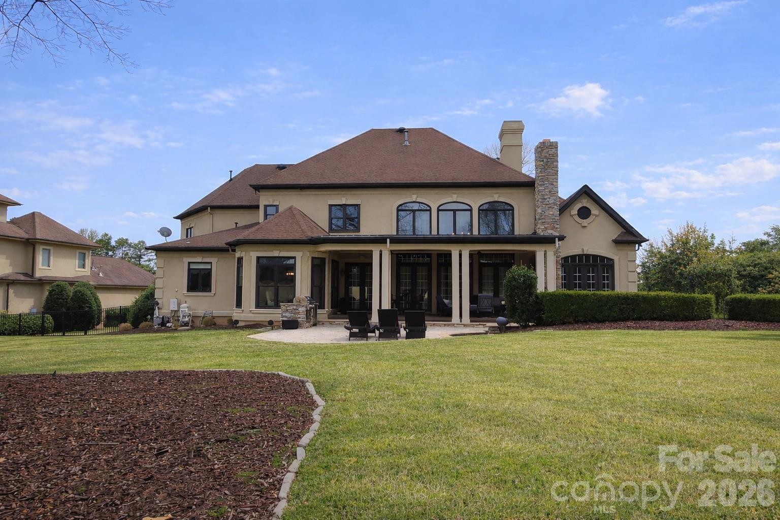 The Peninsula - Residential