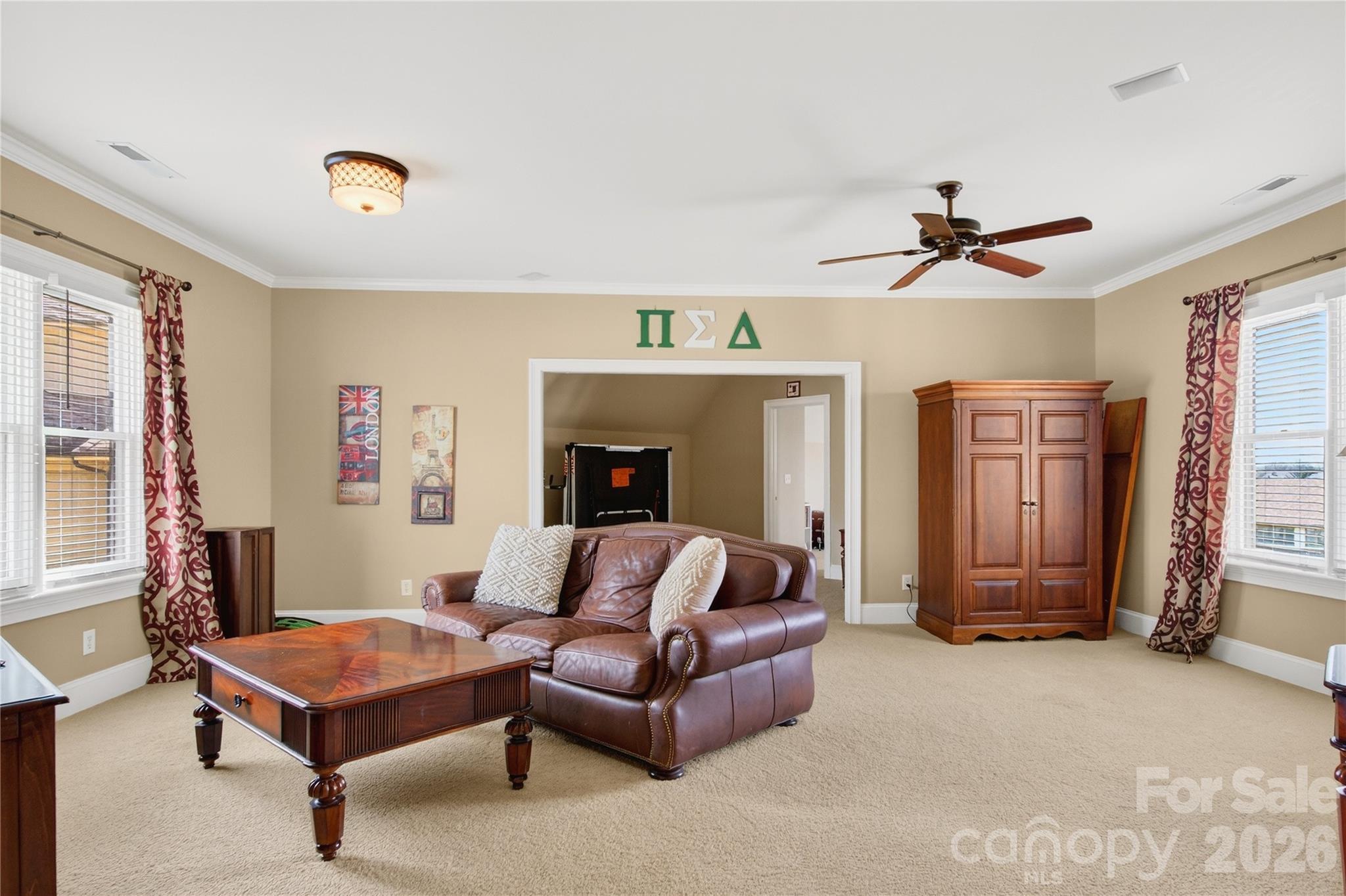 The Peninsula - Residential