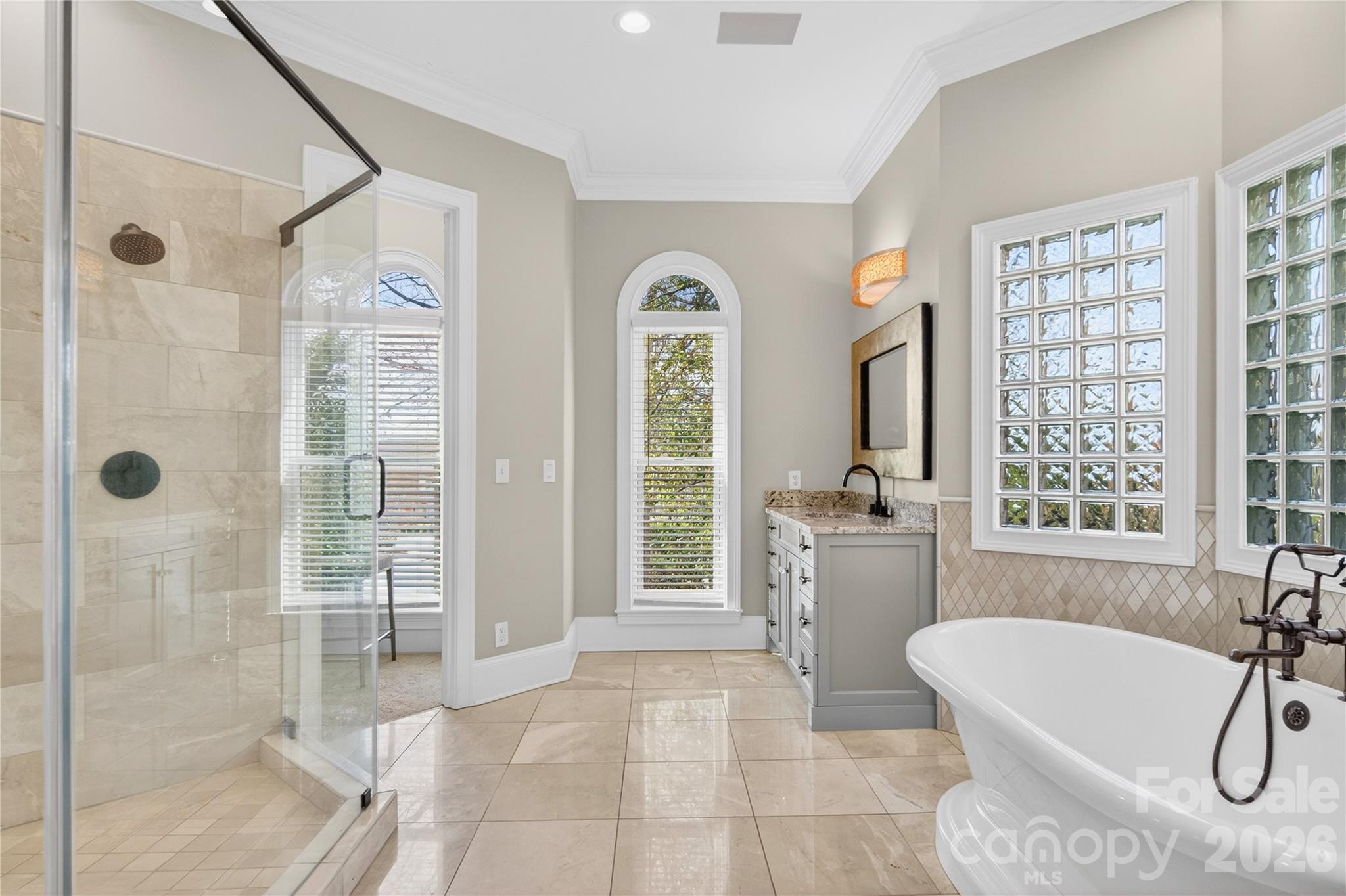 The Peninsula - Residential