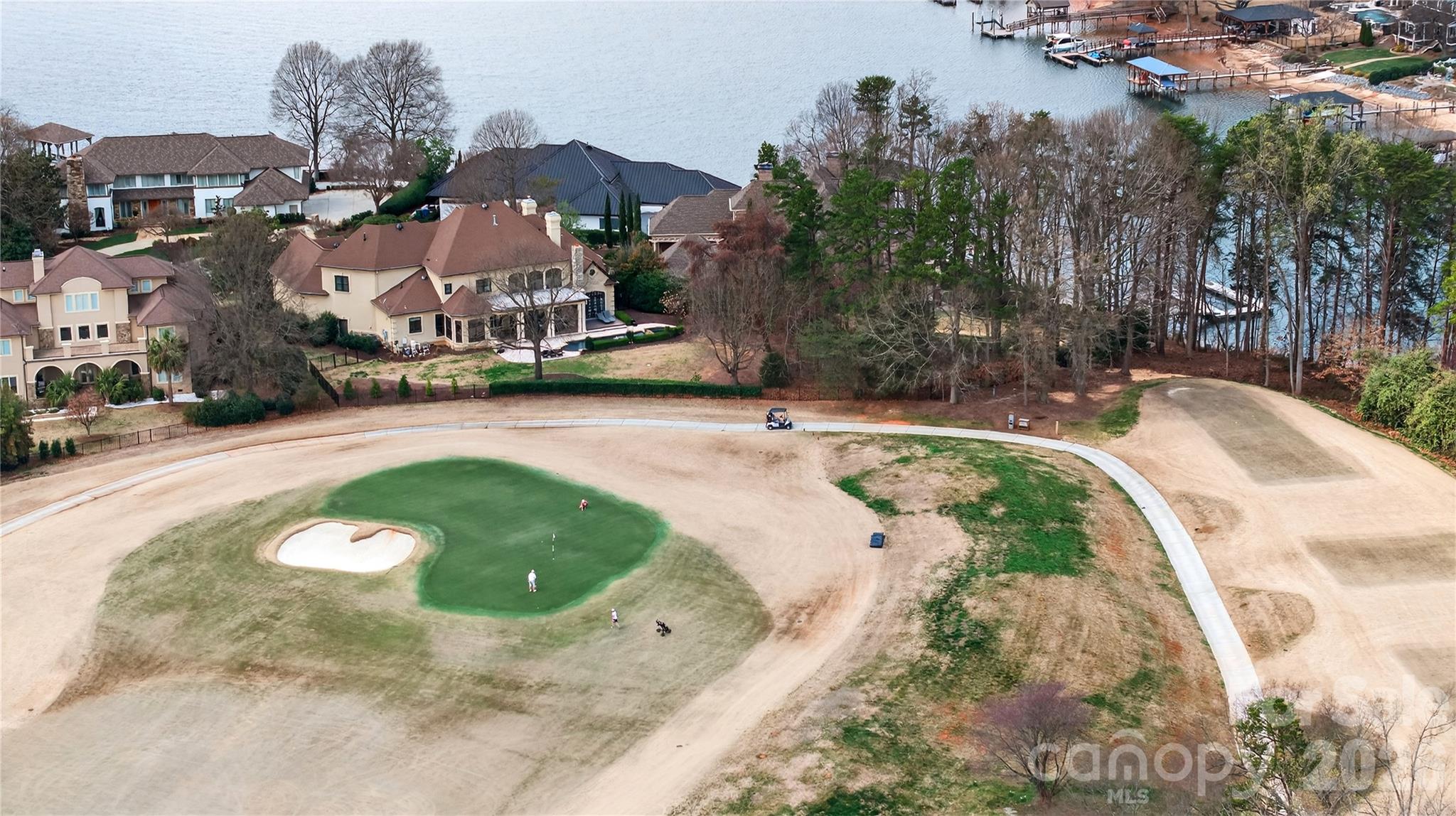 The Peninsula - Residential