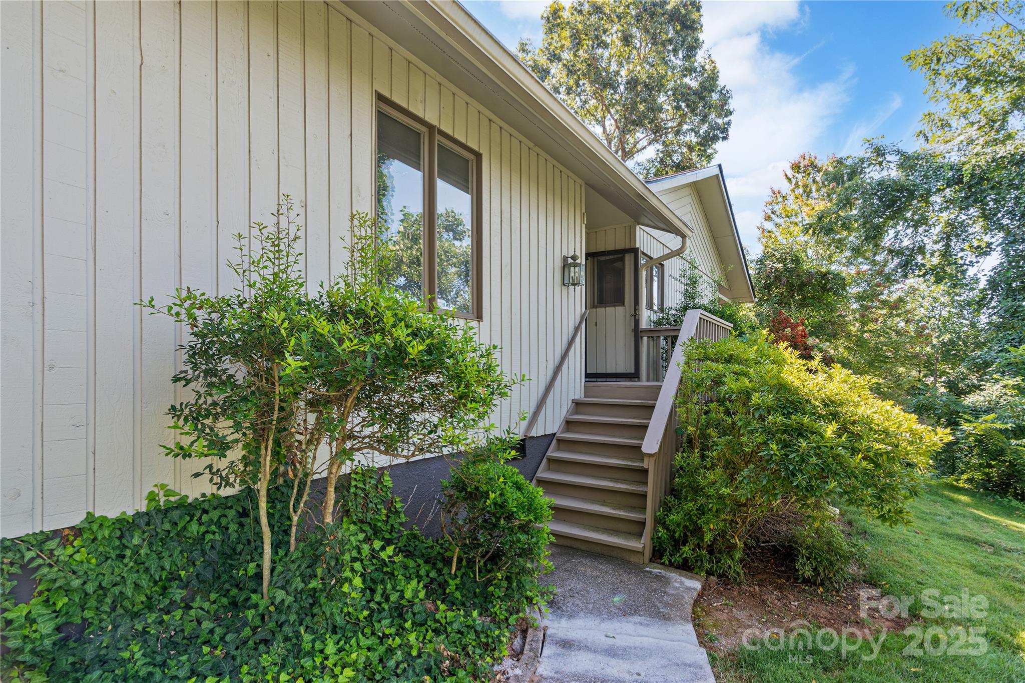 120 Clubwood Court