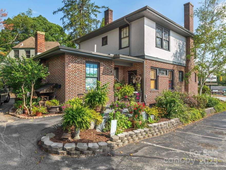 Discover a prime investment opportunity at 104 Clairmont Dr, Hendersonville, NC. This historical, corner lot just off of Asheville Highway, with a 2,599 SF building, dating back to 1926, is ideally situated in the bustling Hendersonville area. Zoned C-3, this property offers endless potential for retail and street retail investors seeking a highly visible and desirable location. With its rich history and versatile layout, this property presents a unique opportunity to create a captivating retail space in a vibrant commercial hub. Don't miss out on the chance to bring your retail vision to life at this exceptional property.