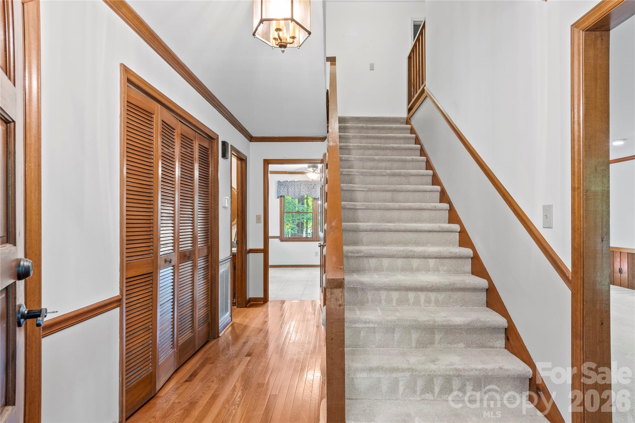 499 Reigate Drive
