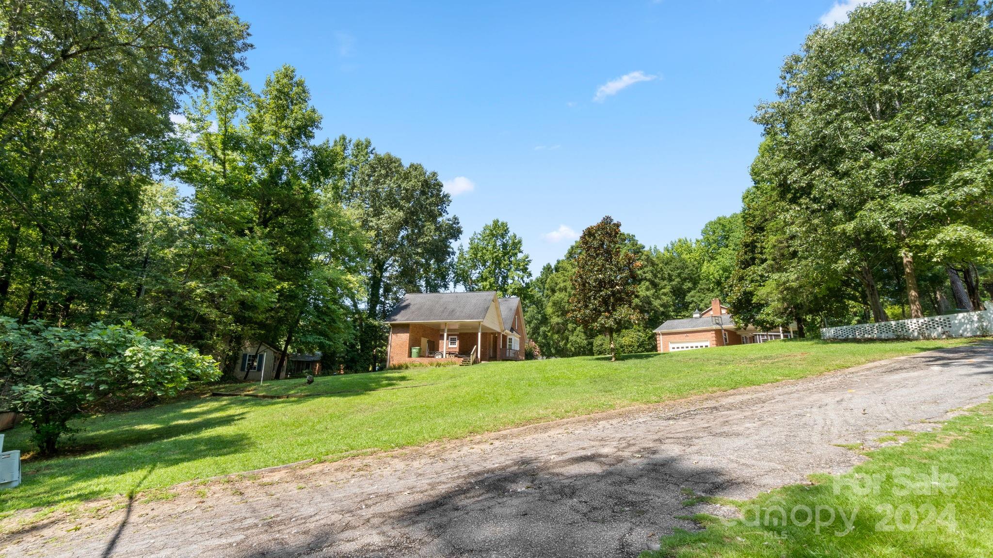 Forest Hills - Residential