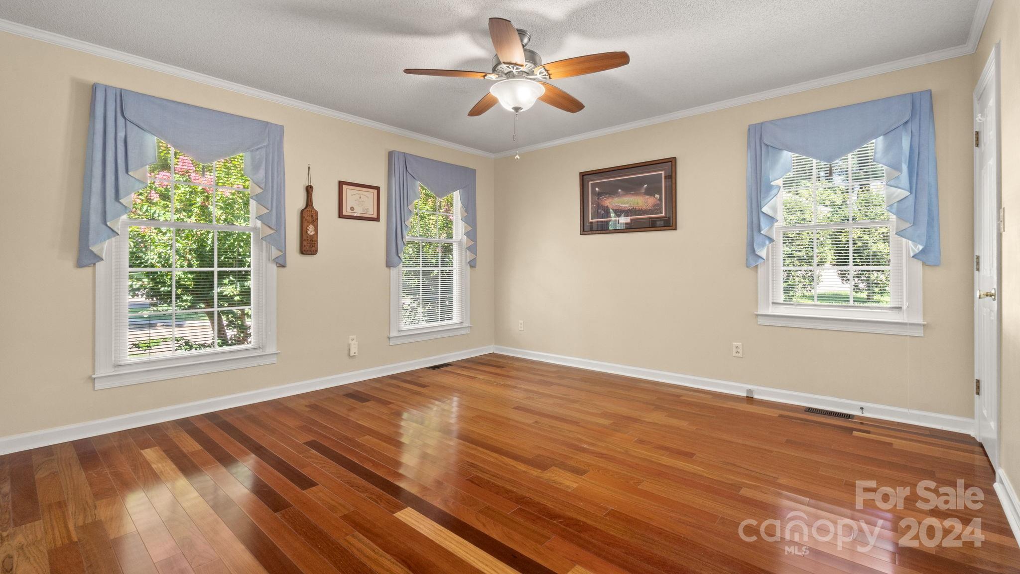 Forest Hills - Residential