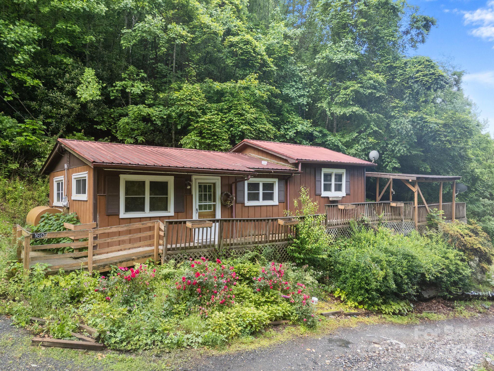 160 Colehearth Hollow Road