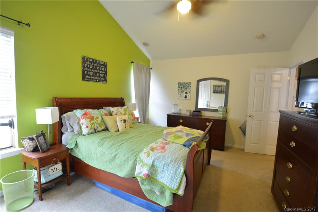 Longview Oaks - Residential