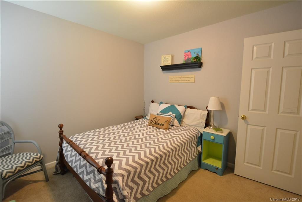 Longview Oaks - Residential