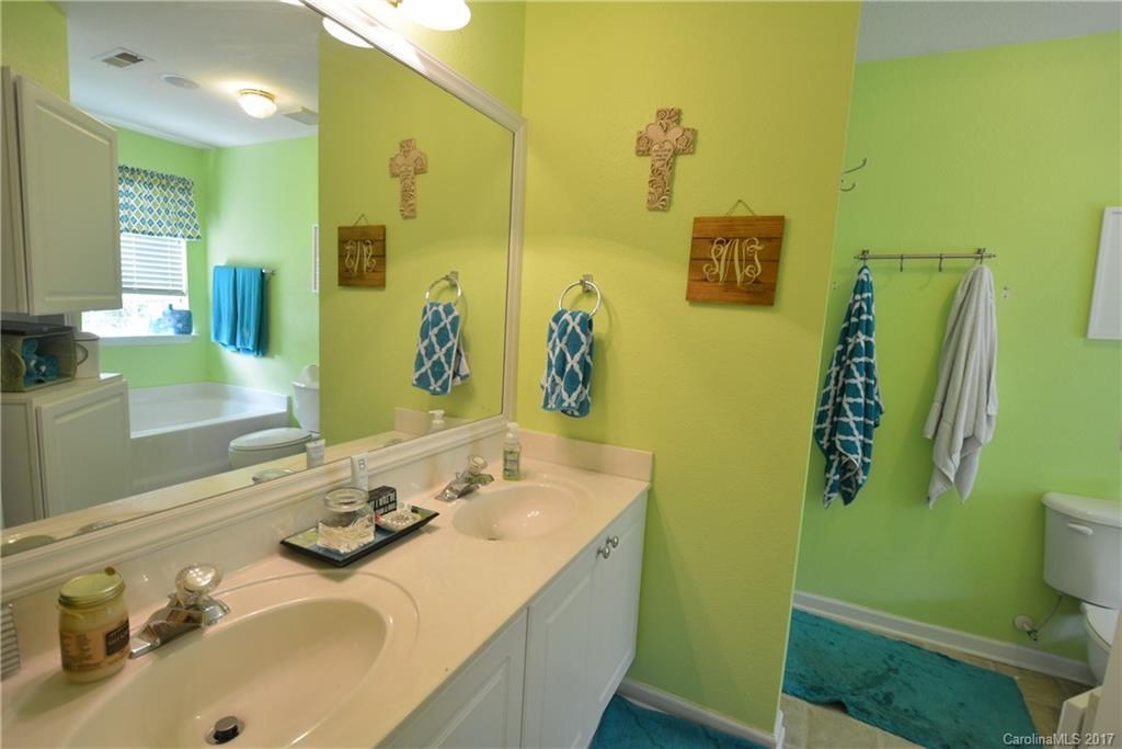 Longview Oaks - Residential