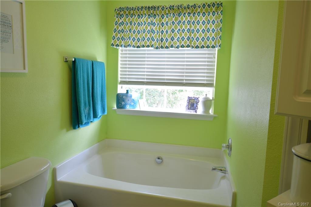 Longview Oaks - Residential