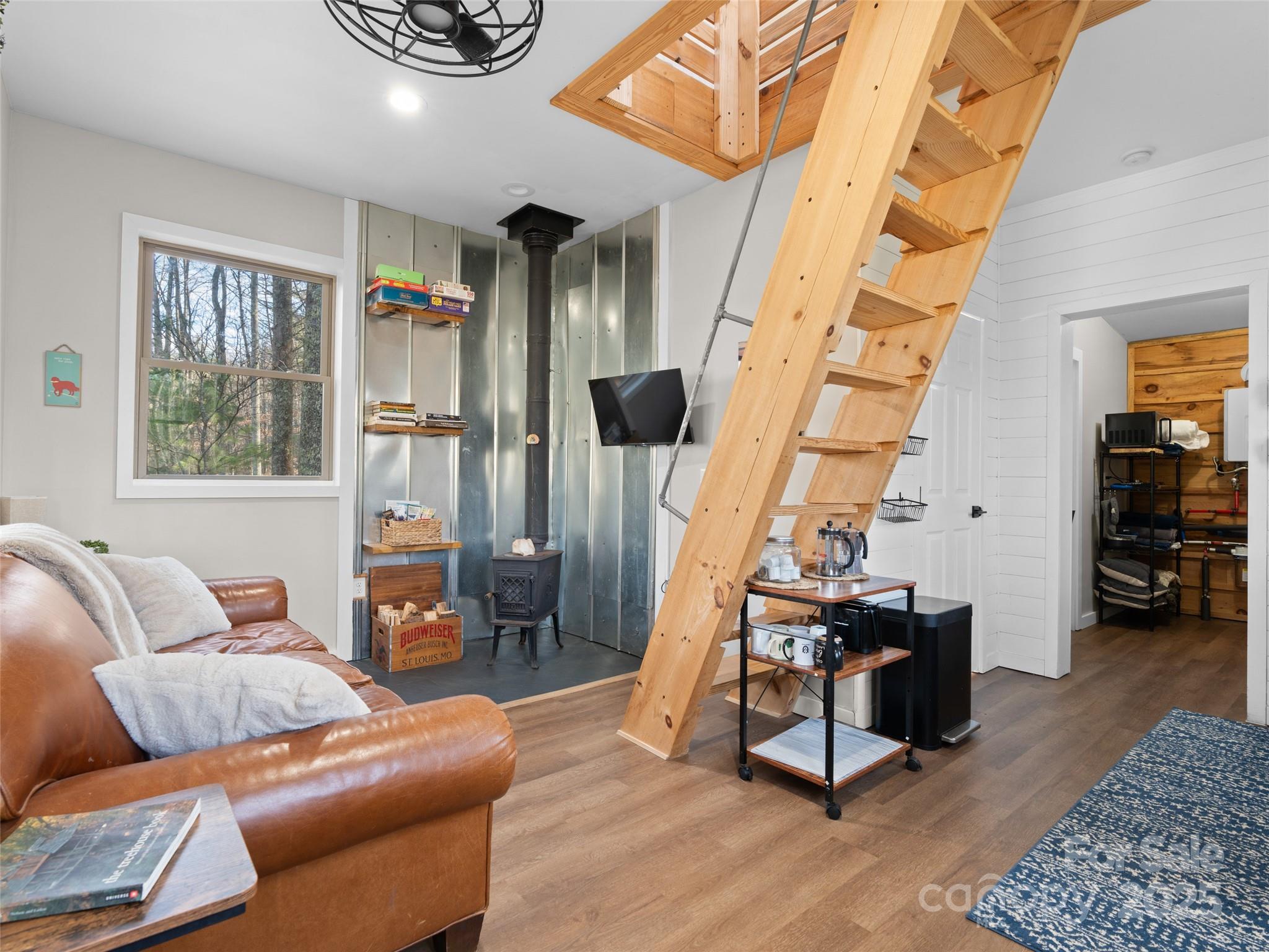 2504 Upper Paw Paw Road