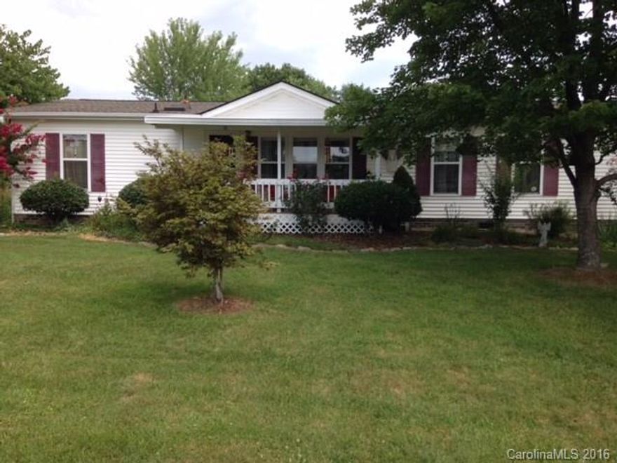 Gorgeous 3 bedroom home with beautiful mountain views.  This 55+ community offers pool, hot tub and two clubhouses with close proximity to both Brevard and Hendersonville.  Lots of updates makes this your perfect home!