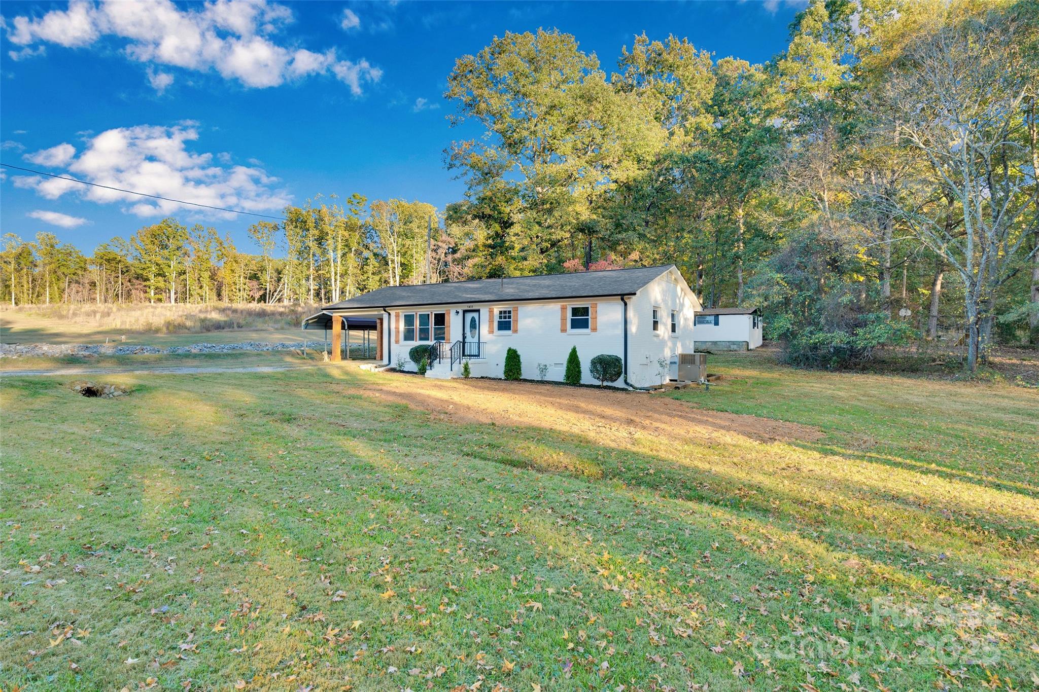 1433 Poovey Hill Lane