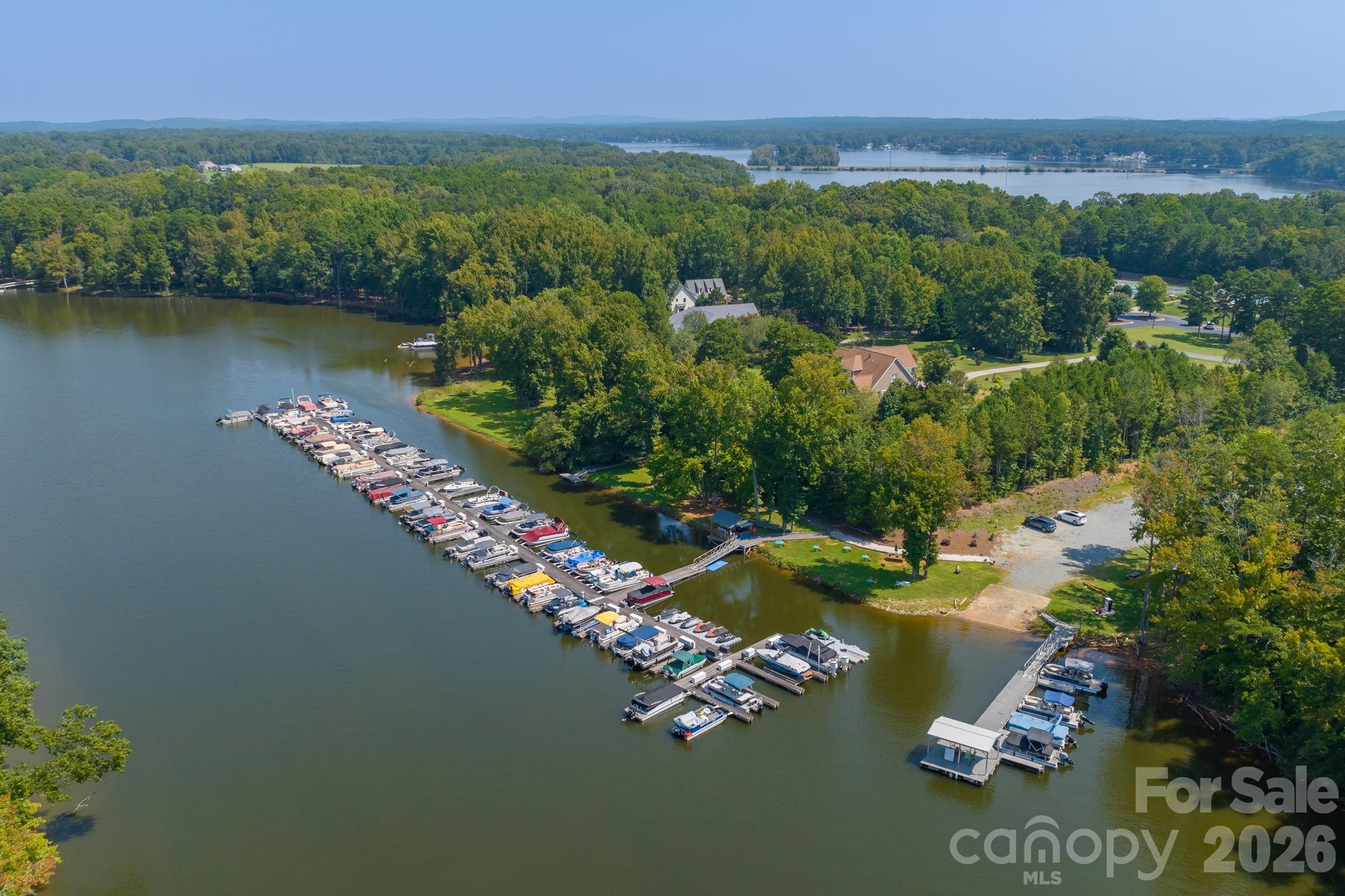 Yachtsmans Point - Land