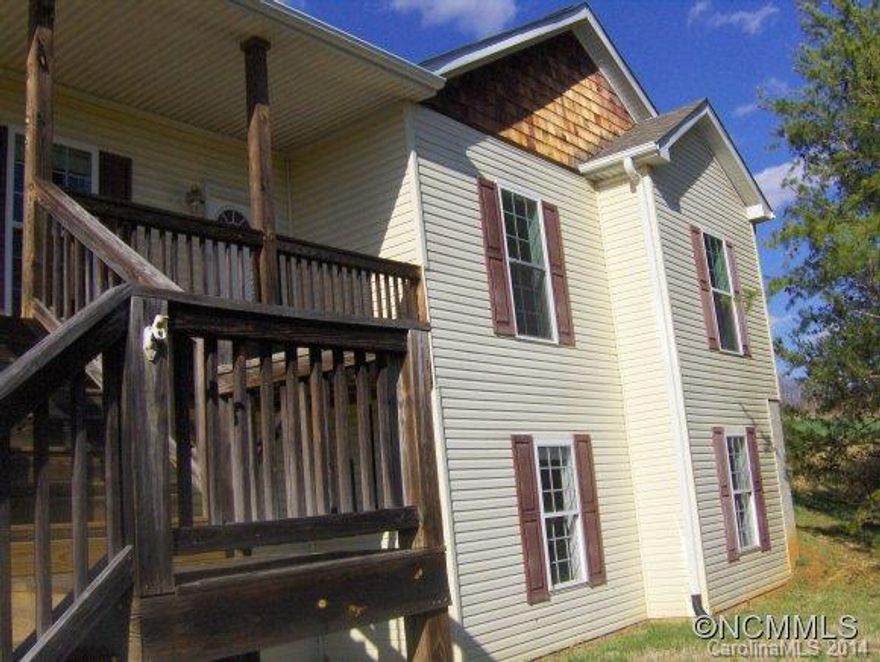 LARGE HOME WITH GREAT VIEWS. DOUBLE GARAGE! HUD HOMES ARE SOLD AS IS. HUD HOMES ARE SOLD AS IS. HUD properties are offered for sale to qualified purchasers without regard to the prospective purchaser's race, color, religion, sex, disability, familial status, or national origin.  Equal Housing Opportunity.