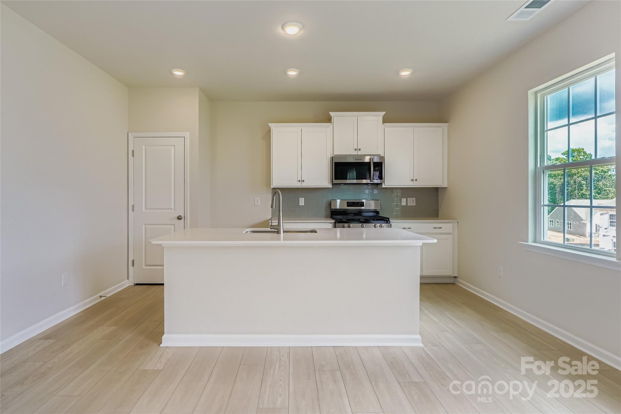 6391 Fairfax Court