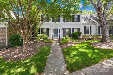 7528 Red Oak Lane Charlotte NC 28226