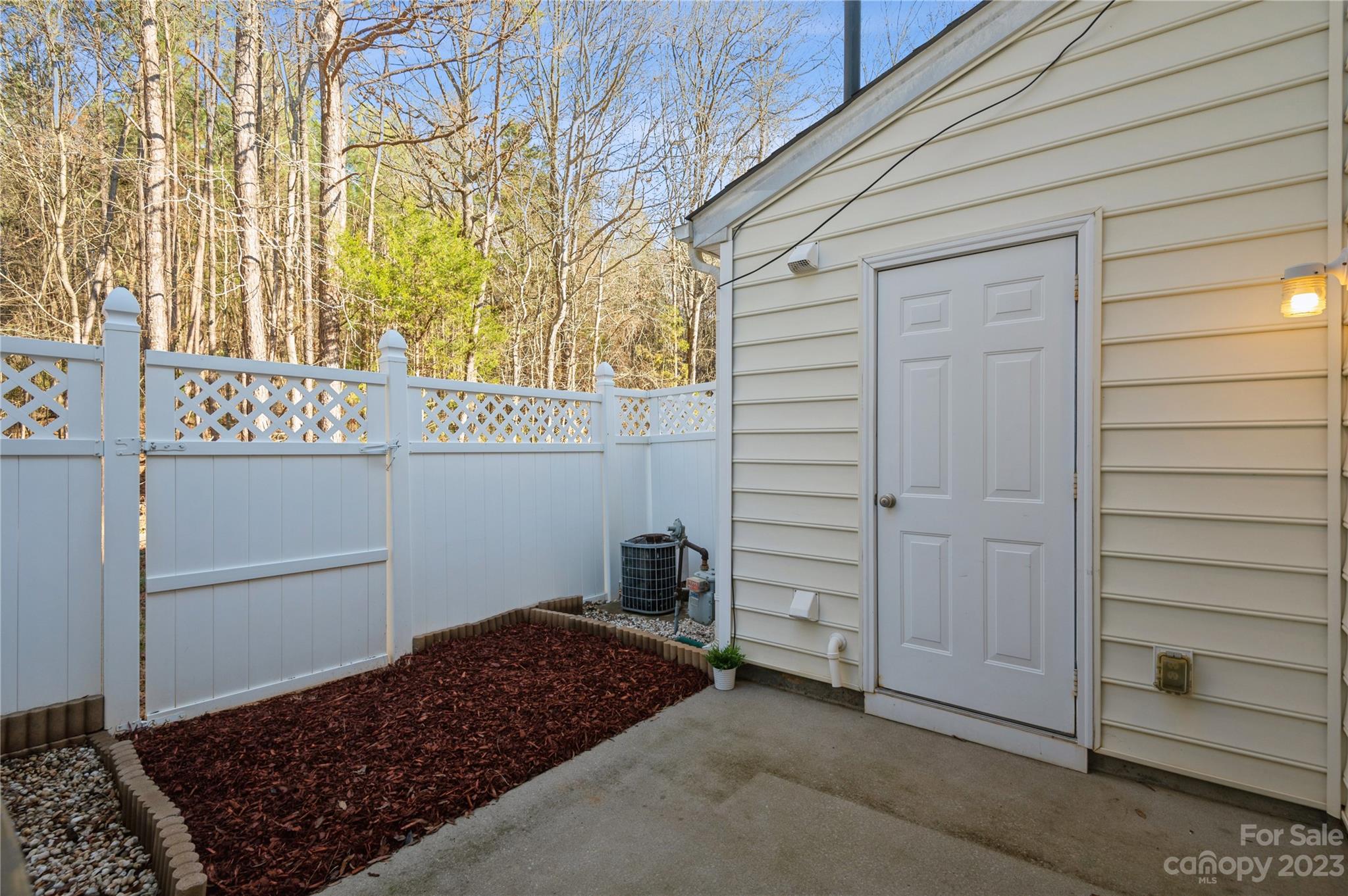 Ridge Pointe - Residential