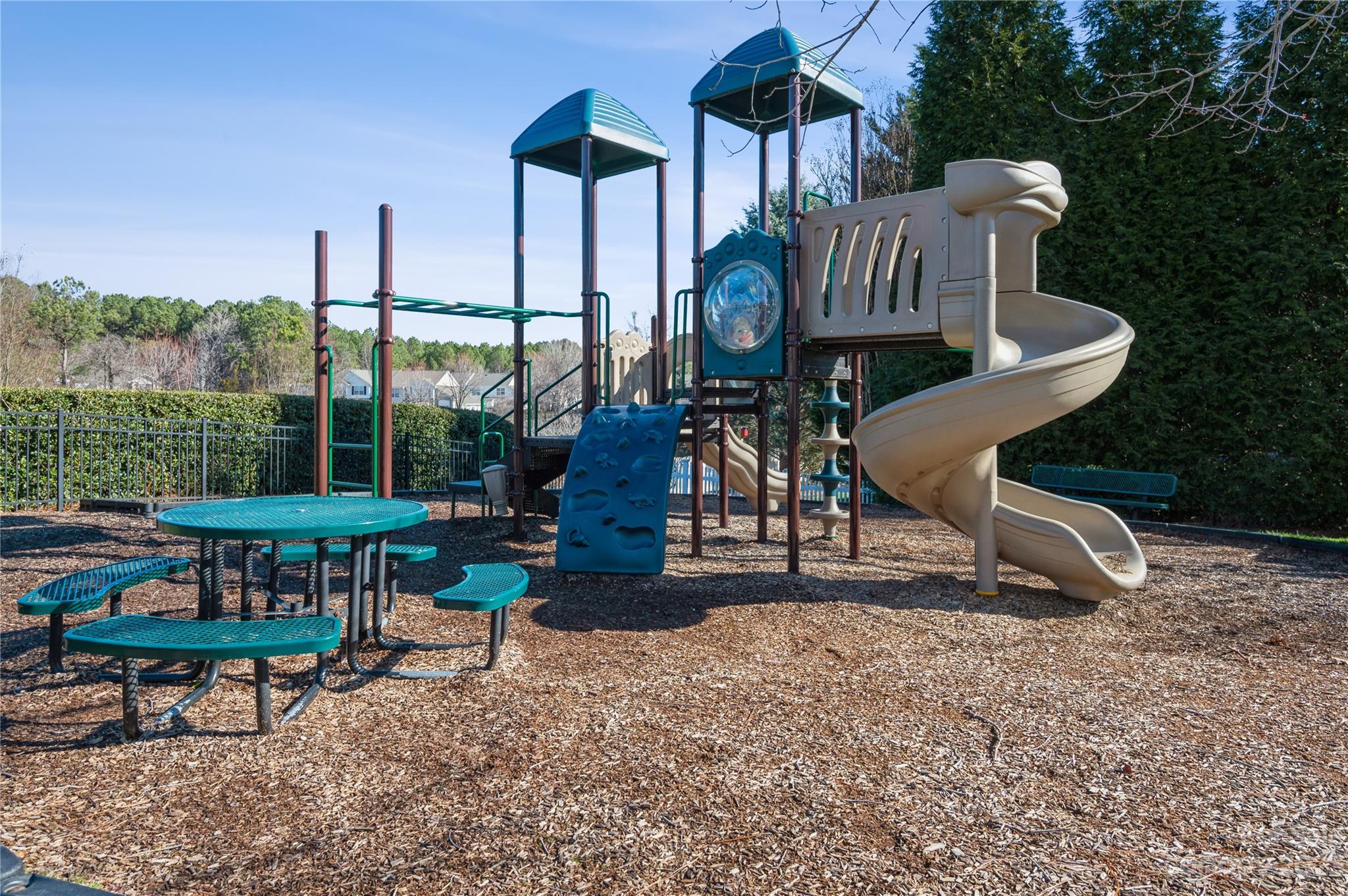 Ridge Pointe - Residential