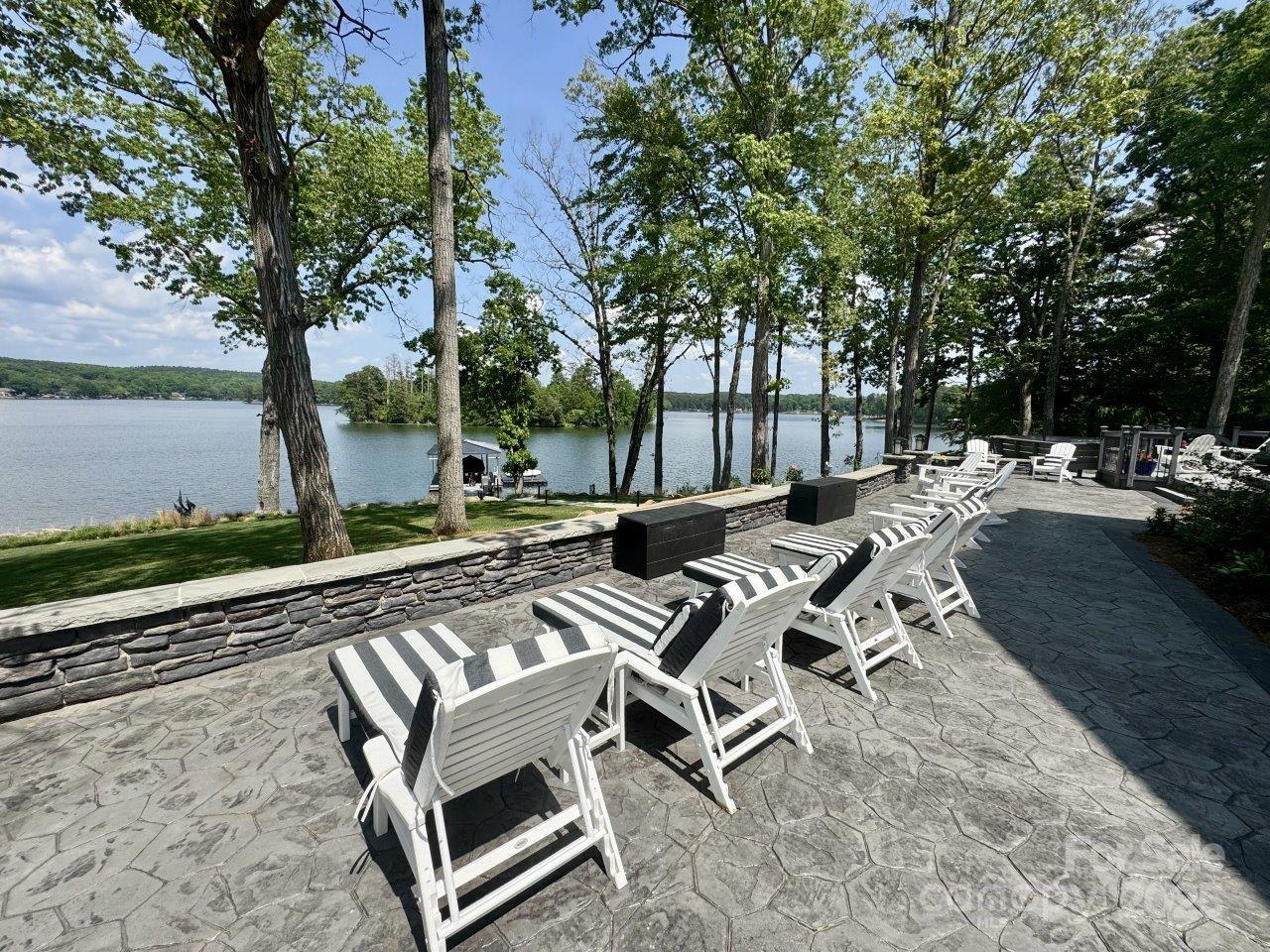 Uwharrie Point - Residential