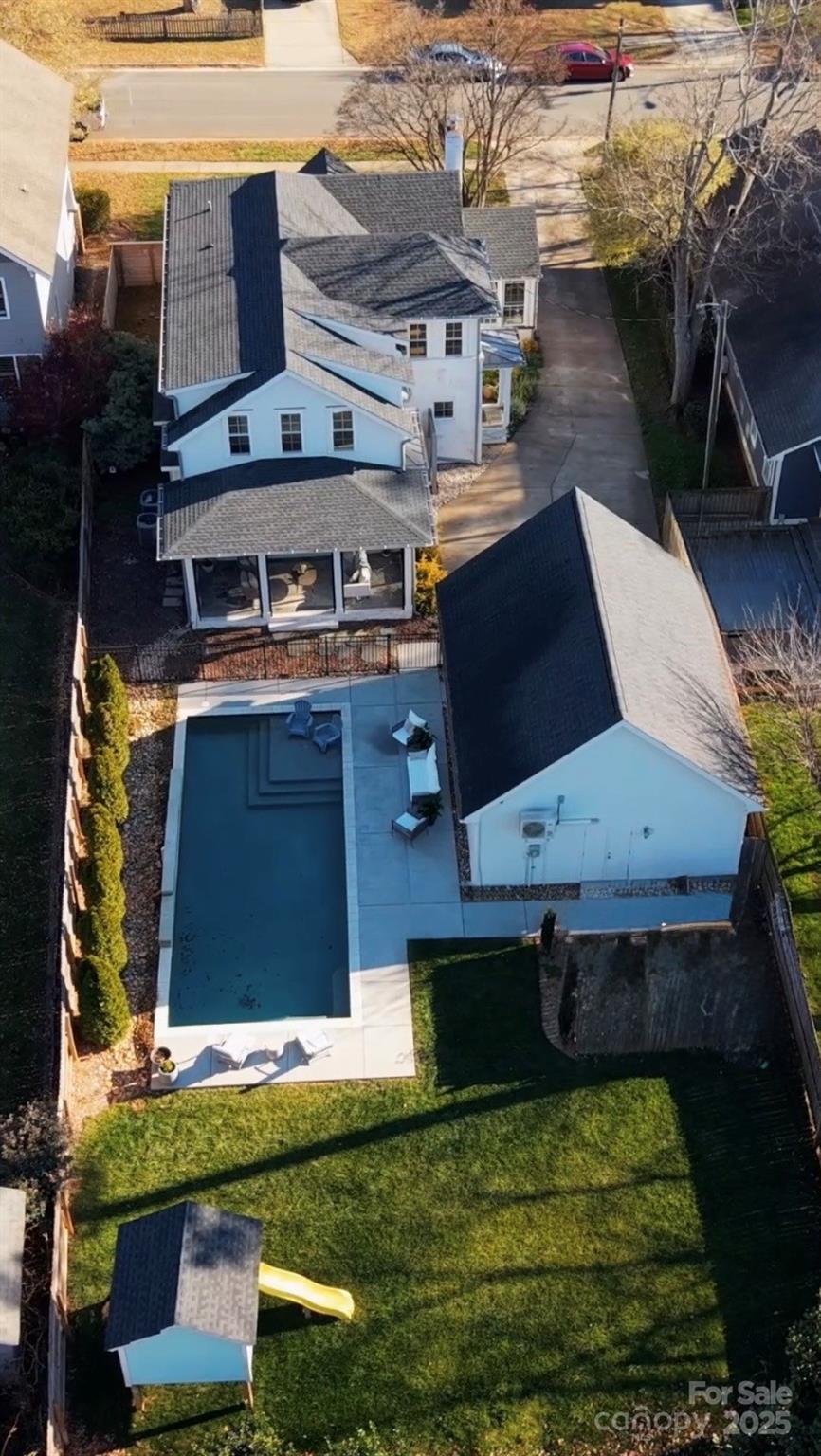 The Arts District - Residential