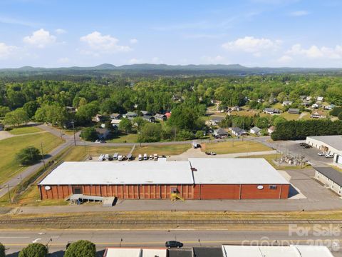 Photo of 1 S Main Street #B, Granite Falls, NC 28630 (MLS # 4371120)