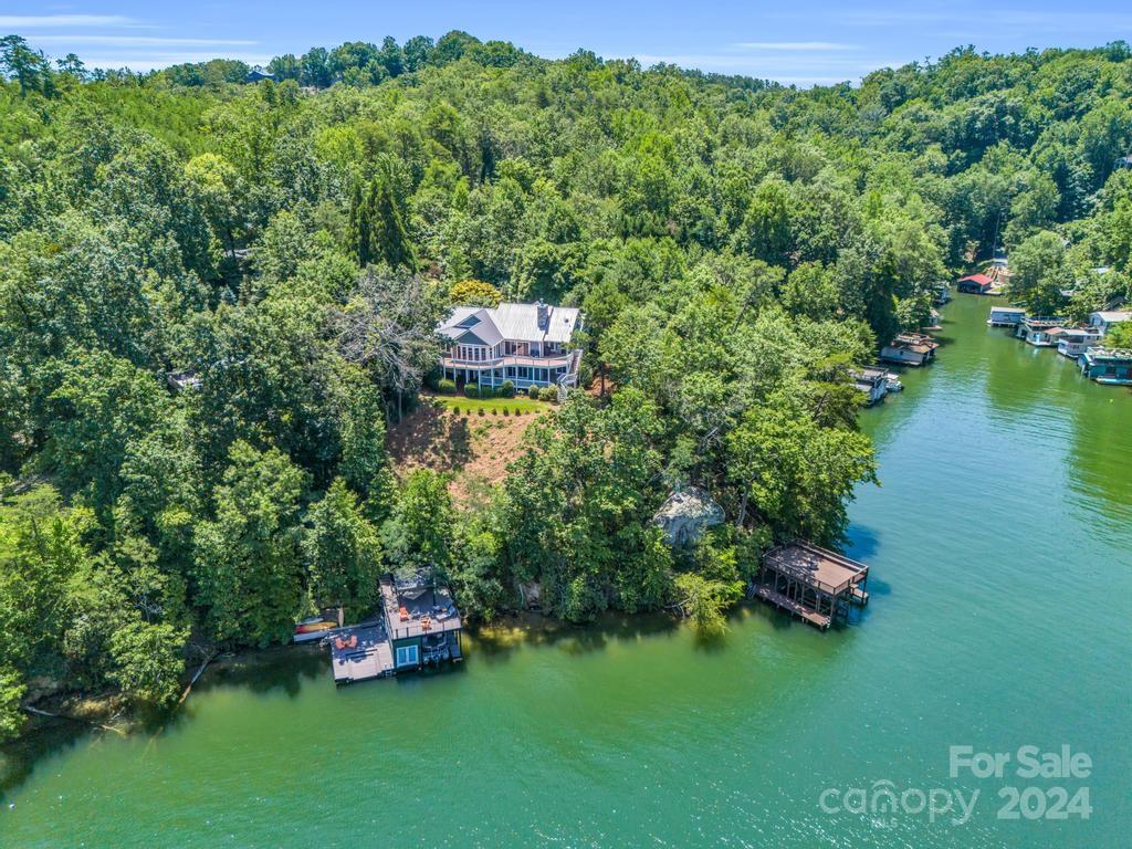 197 Hawthorne Drive