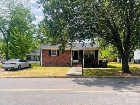 Photo of 114 Hemphill Avenue, Chester, SC 29706 (MLS # 4383441)