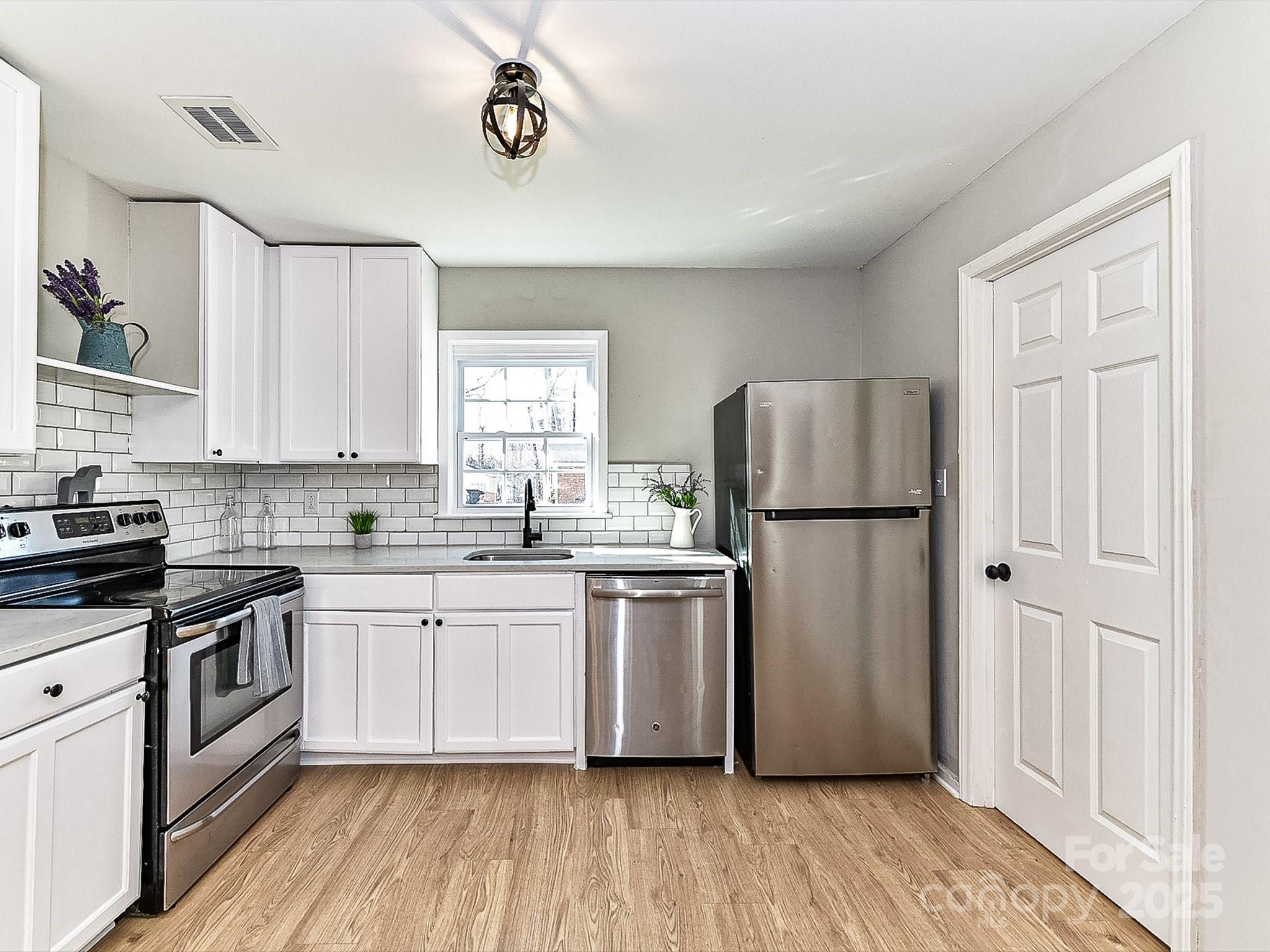 Hidden Valley - Residential