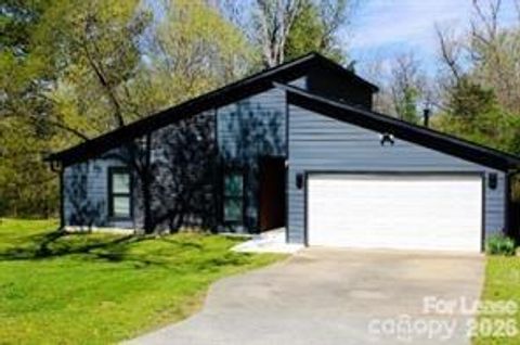 Photo of 11011 Vista Haven Drive, Charlotte, NC 28226 (MLS # 4364345)