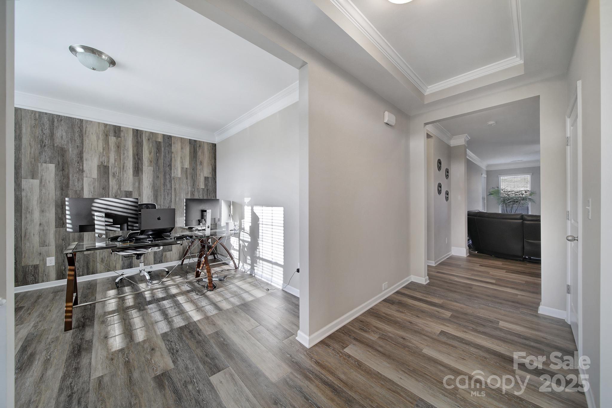 1169 Hollis Circle SW