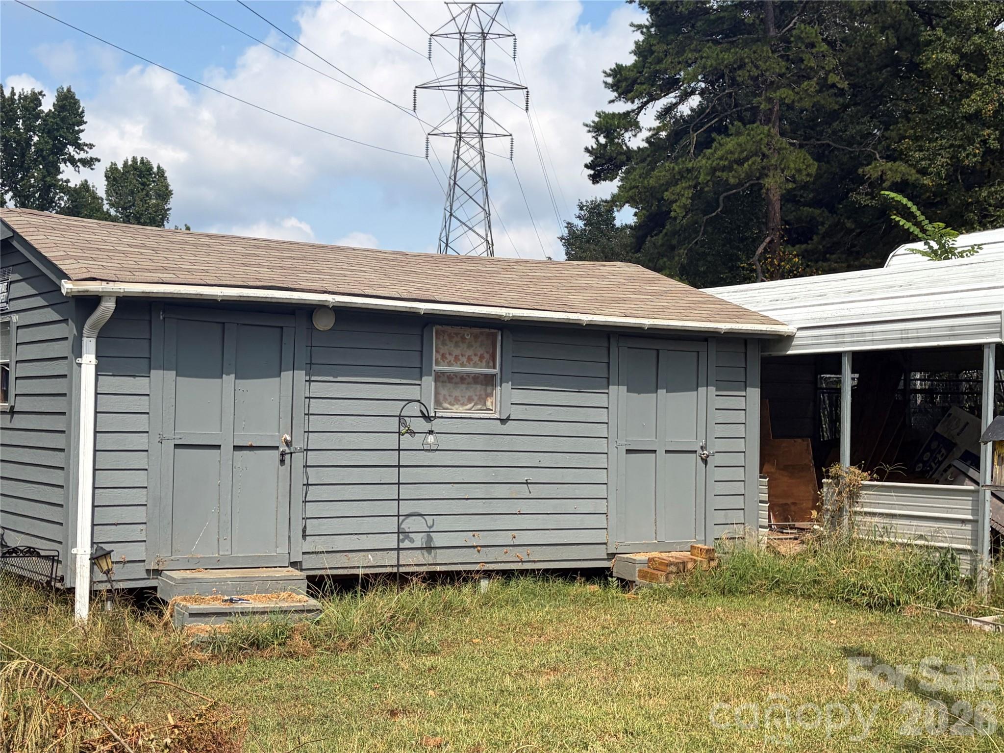 4009 Chestnut Woods Drive