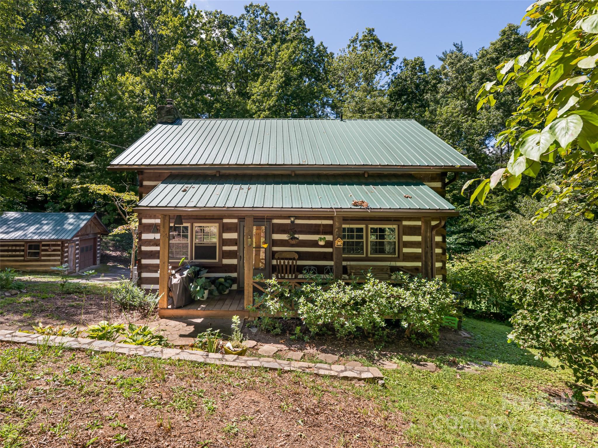 14 Hazelnut Drive