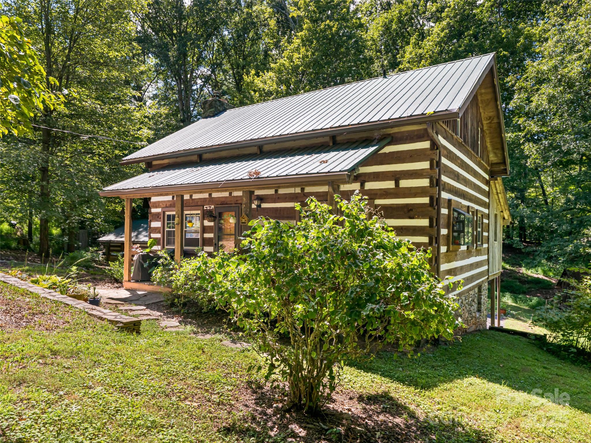 14 Hazelnut Drive