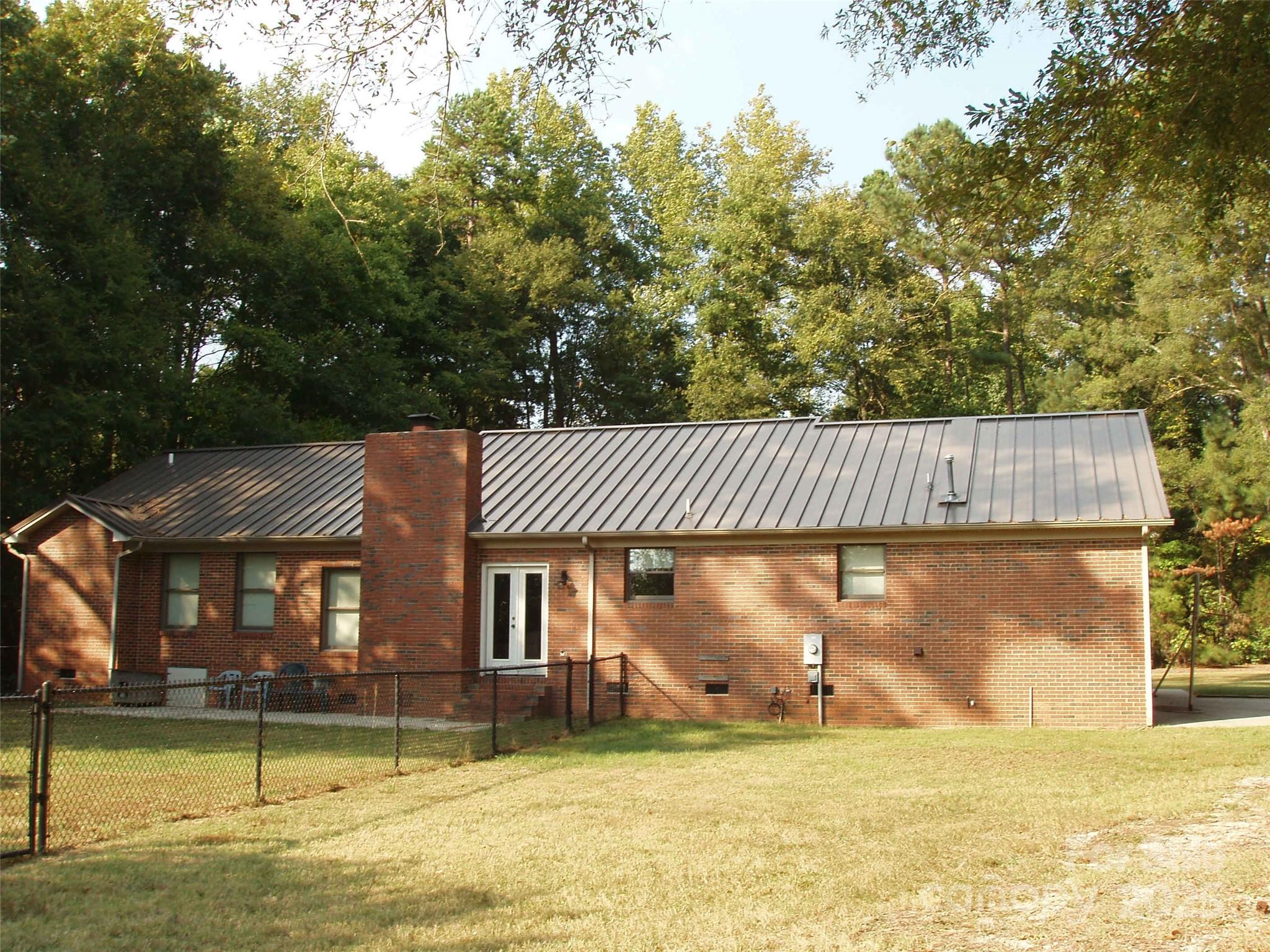 3805 Hwy 324 Road