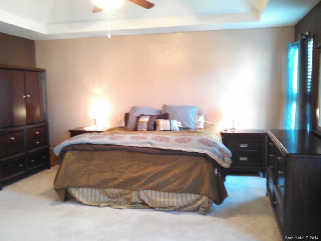 Curtis Pond - Residential