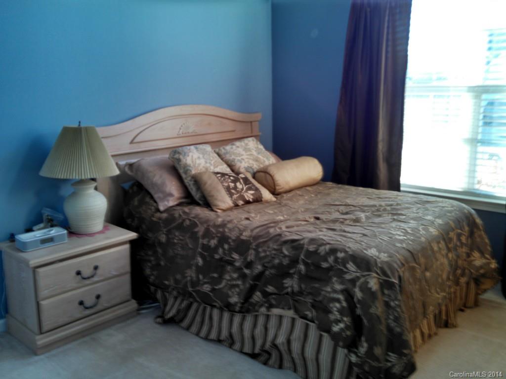 Curtis Pond - Residential