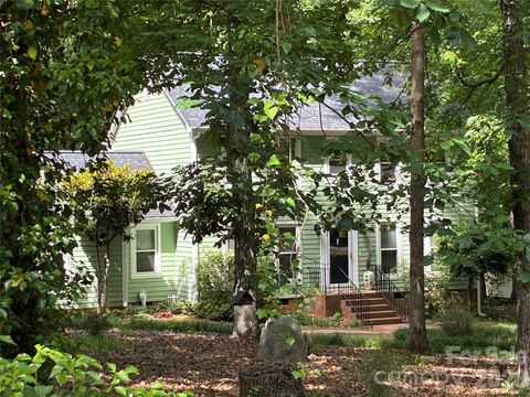 Photo of 11421 Winners Circle, Charlotte, NC 28215 (MLS # 4344294)