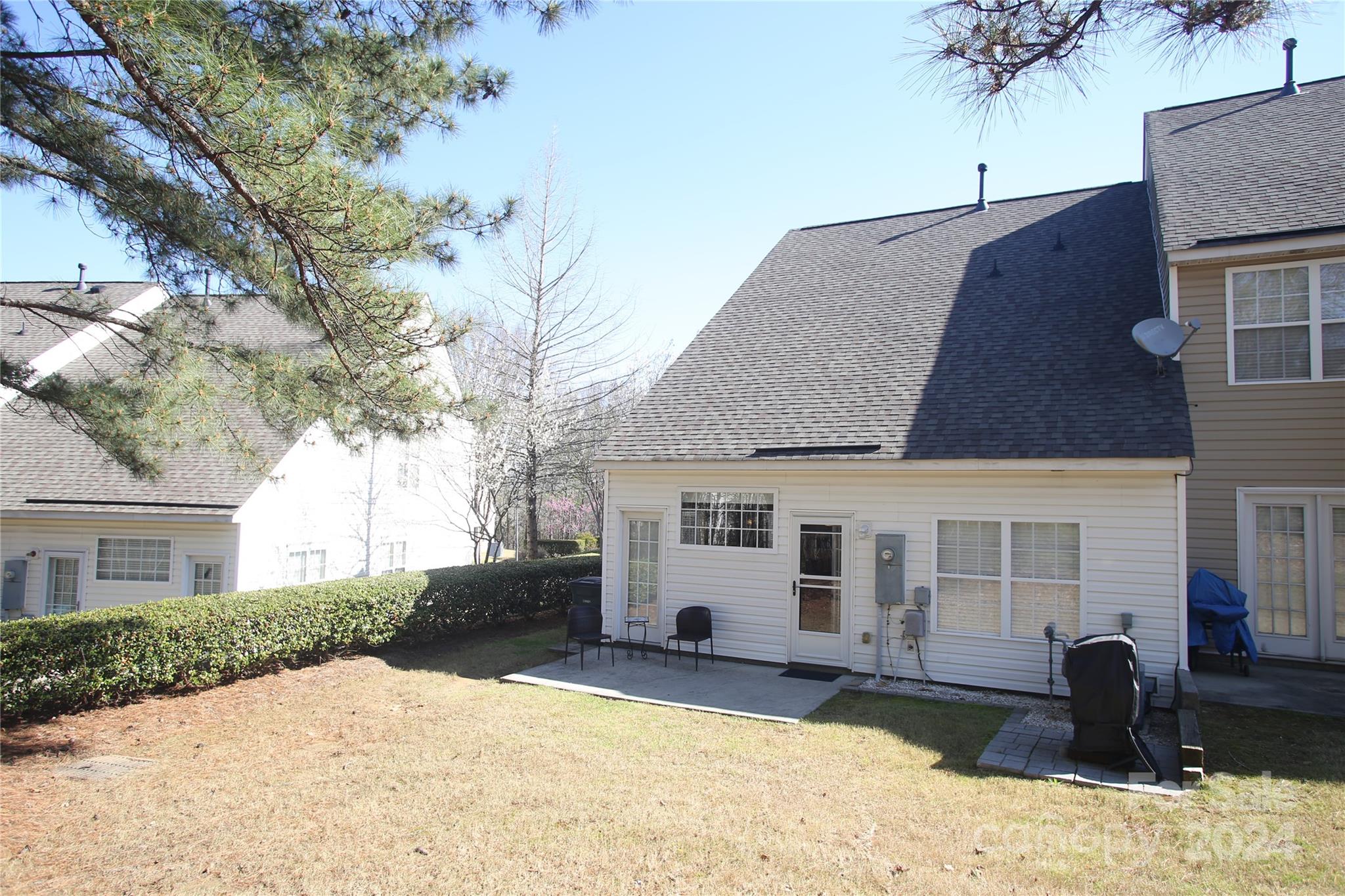 The Townes at Old Stone Crossing - Residential