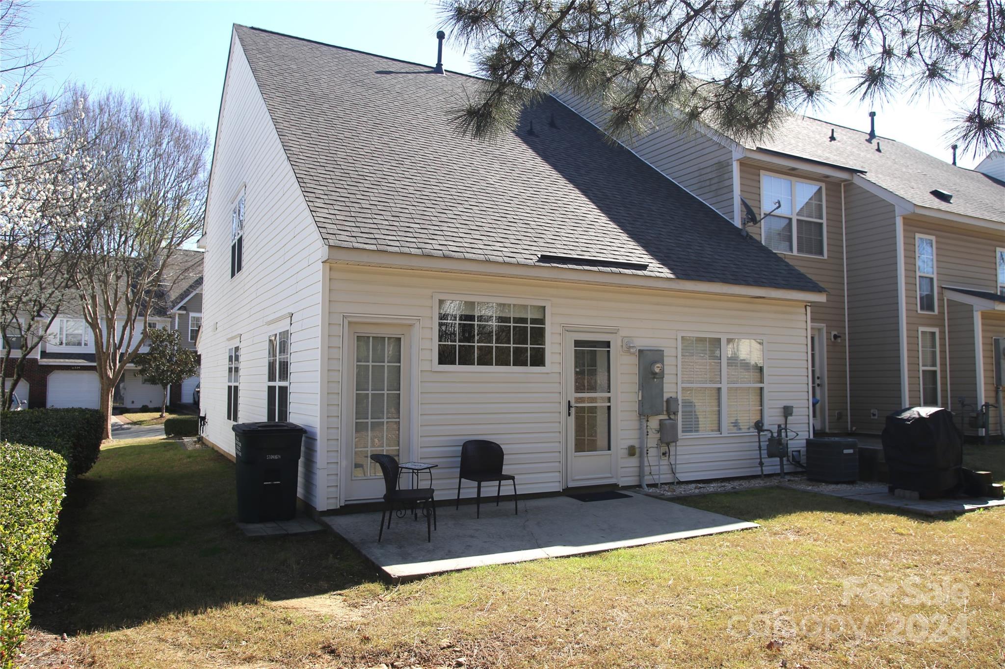 The Townes at Old Stone Crossing - Residential