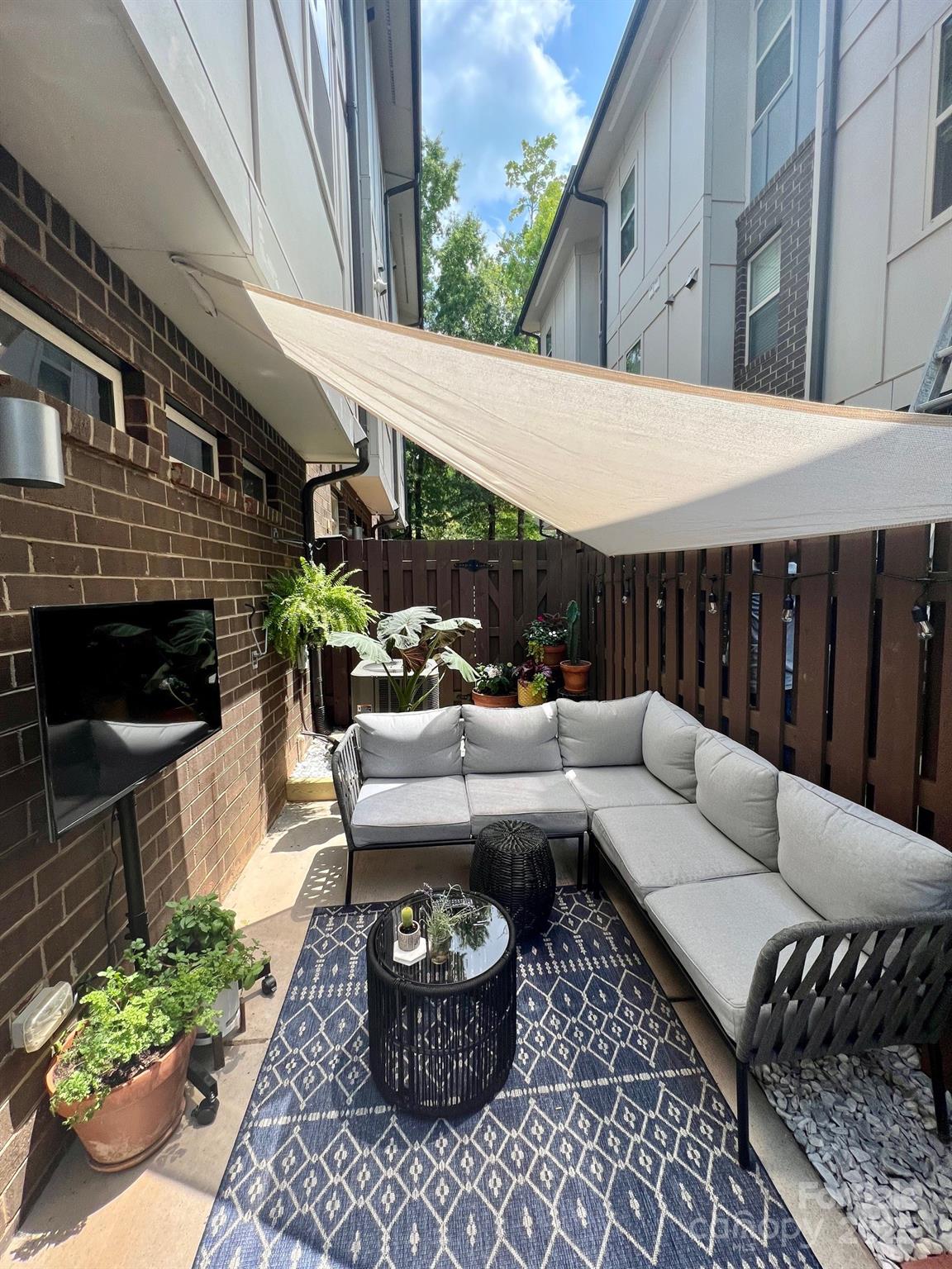 Steel Gardens - Residential