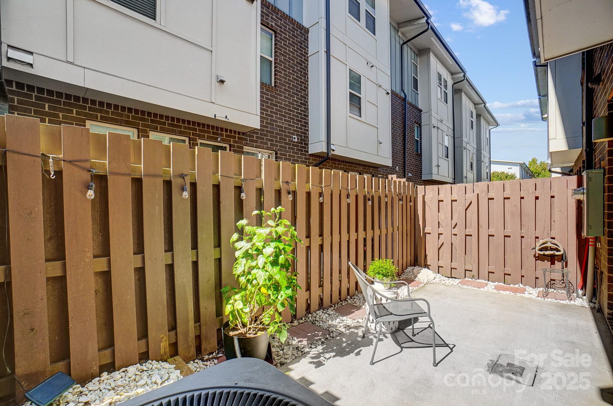 Steel Gardens - Residential